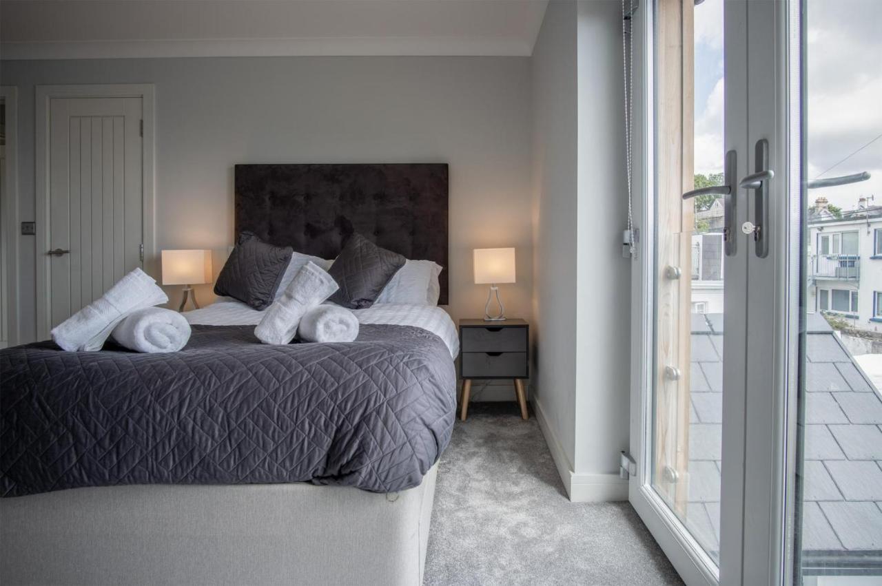 Gower View - 4 Bedroom Luxurious - *