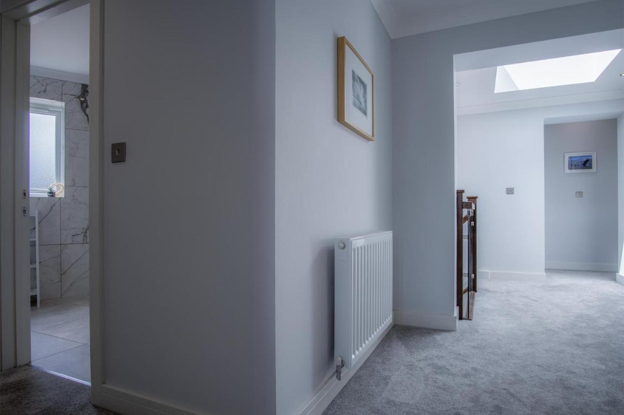 Gower View - 4 Bedroom Luxurious - Holiday home