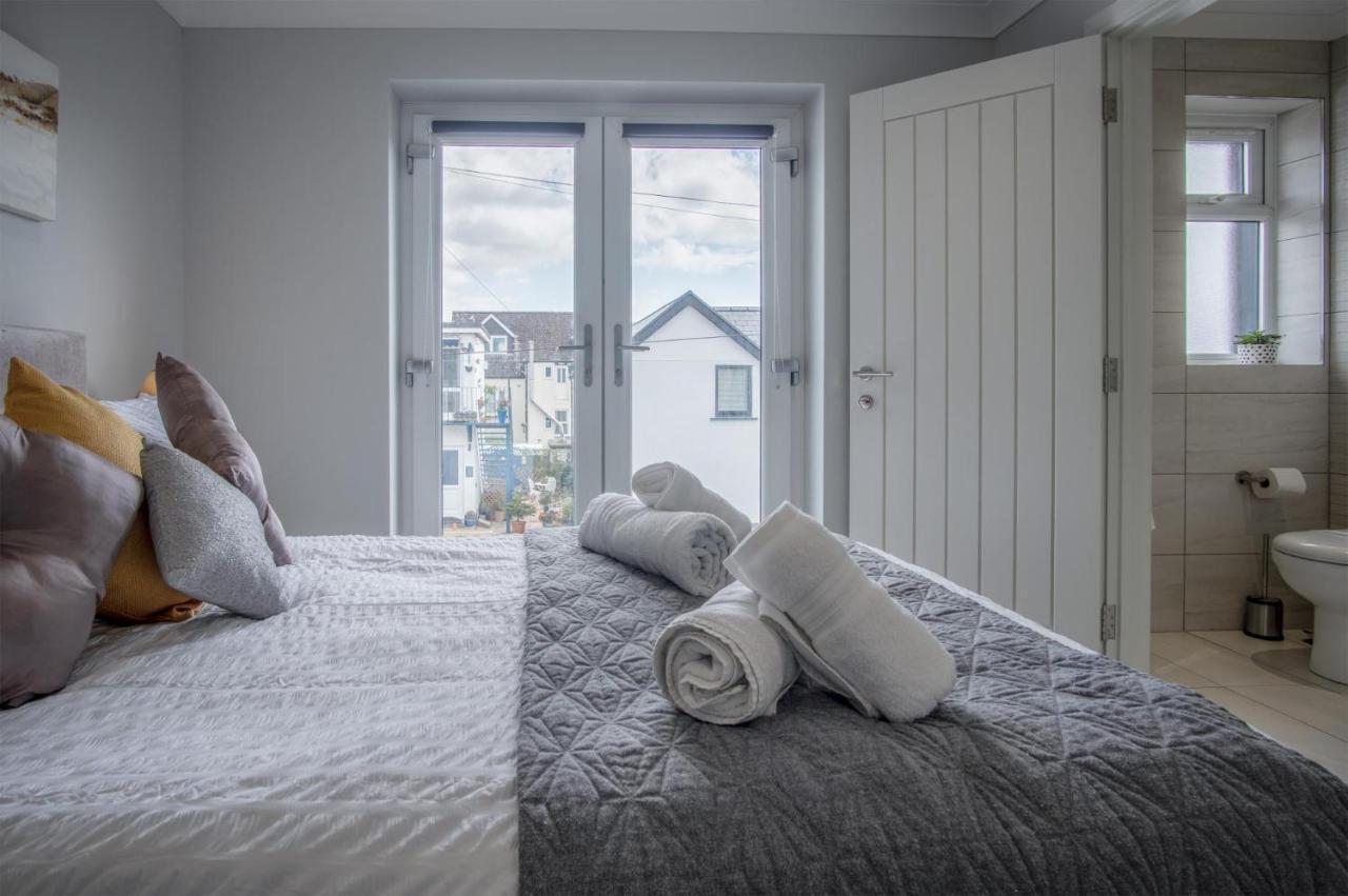 Gower View - 4 Bedroom Luxurious -